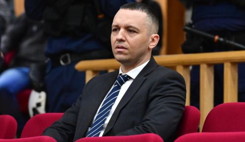 Κασιδιάρης: Το σχέδιο επιστροφής στη Βουλή και οι «κόκκινες κάρτες» του Αρείου Πάγου