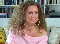 Κατερίνα Βρανά: «Πήρα τρία χρόνια off» – Η εξομολόγηση για τη σεξουαλική της ζωή μετά την περιπέτεια υγείας