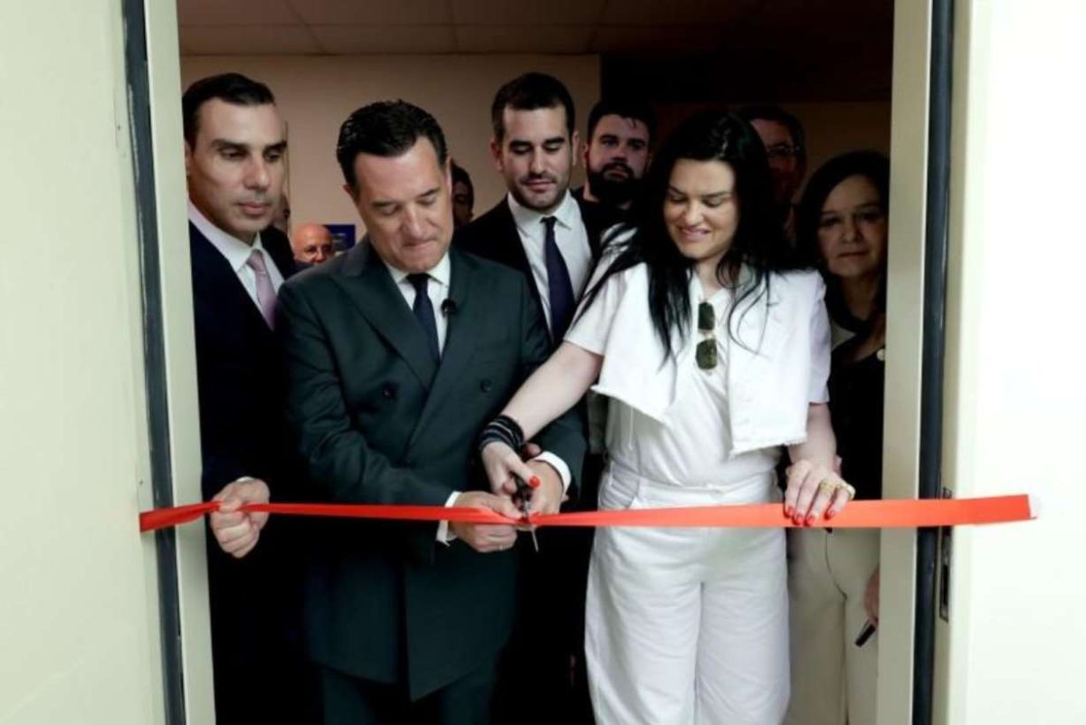 Γεωργιάδης για Κατσαφάδου–Μαλακοδήμο: «Με έχετε συγκινήσει» – Οι δωρεές εκατομμυρίων στο ΕΣΥ