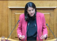 Κεραμέως: «Βαθιά αλαζονικό το “εμείς ή κανείς” του Τσίπρα» – Το μήνυμα στον Σαμαρά και τα «καλάμια»