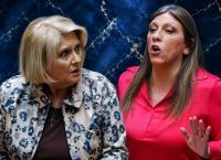 «Εγώ θα σας δίνω τον λόγο» – «Είστε ανώτερή μου;»: Άγρια κόντρα Κωνσταντοπούλου–Βούλτεψη στη Βουλή