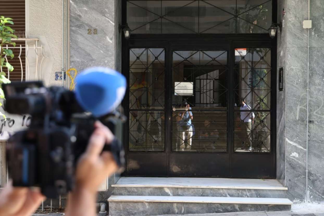 Φρίκη στην Κυψέλη: Βρέφος με πάνω από 10 μαχαιριές – «Όταν πέθανε, ηρέμησε το σπίτι»
