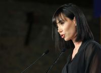 Κυβέλη Μάρδα: Η γυναίκα που προλόγισε τον Τσίπρα – Η πορεία, ο πολιτικός πατέρας και ο ΠΑΟΚ