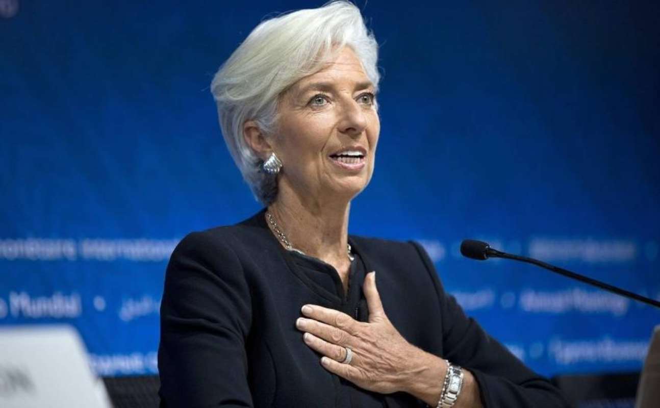 Η ΕΚΤ κοιτάζει το πετρέλαιο και η Ευρώπη μετρά το κόστος: Έρχεται νέα αύξηση επιτοκίων;
