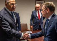 Βερολίνο–Μόσχα ξανά στο ίδιο τραπέζι: Το μυστήριο με Λαβρόφ και η προειδοποίηση «μπορούμε να απαντήσουμε»