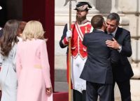 Ψυχρολουσία για Μακρόν στη Μαδρίτη: Η Γερουσία μπλόκαρε τη Συνθήκη με τη Γαλλία