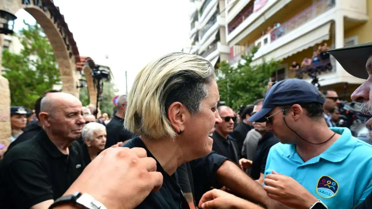 Μαζωνάκης: «Δεν το χωράει το μυαλό μου, ζητάμε παραδειγματική τιμωρία των γιατρών», λέει η αδερφή του Μαρία