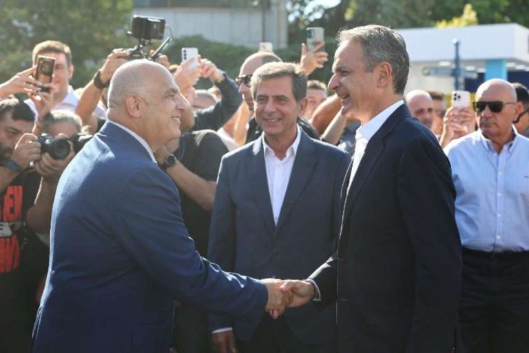 ΔΕΘ: Ο Μητσοτάκης περνά από τα περίπτερα στις κάλπες –Απόψε ξεδιπλώνει τον «ορίζοντα 2030»