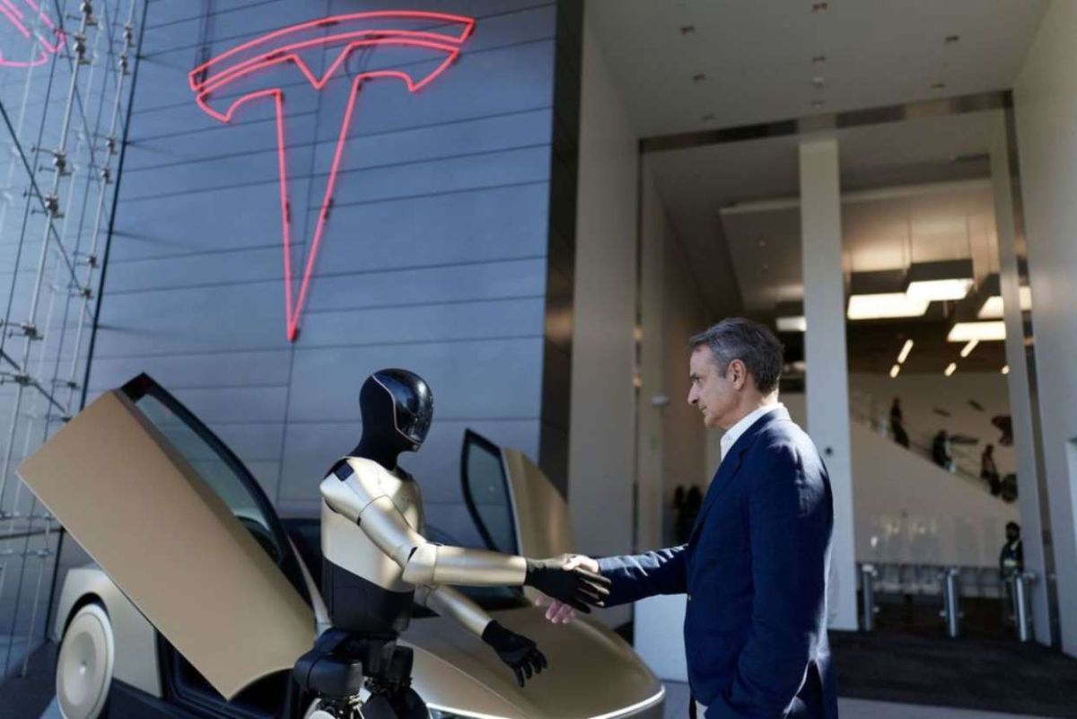 Μητσοτάκης στα «άδυτα» της Tesla: Είδε από κοντά το Optimus – Ο Έλληνας πίσω από το ανθρωποειδές ρομπότ
