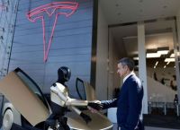 Μητσοτάκης στα «άδυτα» της Tesla: Είδε από κοντά το Optimus – Ο Έλληνας πίσω από το ανθρωποειδές ρομπότ