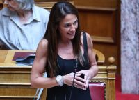 Μιχαηλίδου: Τον Οκτώβριο αιτήσεις για μετεγκατάσταση–Έως 10.000 ευρώ σε οικογένειες