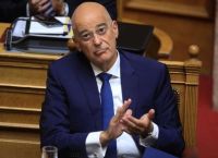 «Ήμουν εκεί και την υπέγραψα»: Ο Δένδιας επαναφέρει τη συμφωνία με τη Γαλλία 5 χρόνια μετά