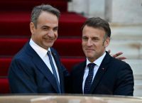 Από το Ελ Αλαμέιν στο Παρίσι: Η Αθήνα ισορροπεί ανάμεσα σε Ισραήλ, Αίγυπτο και ευρωπαϊκή άμυνα