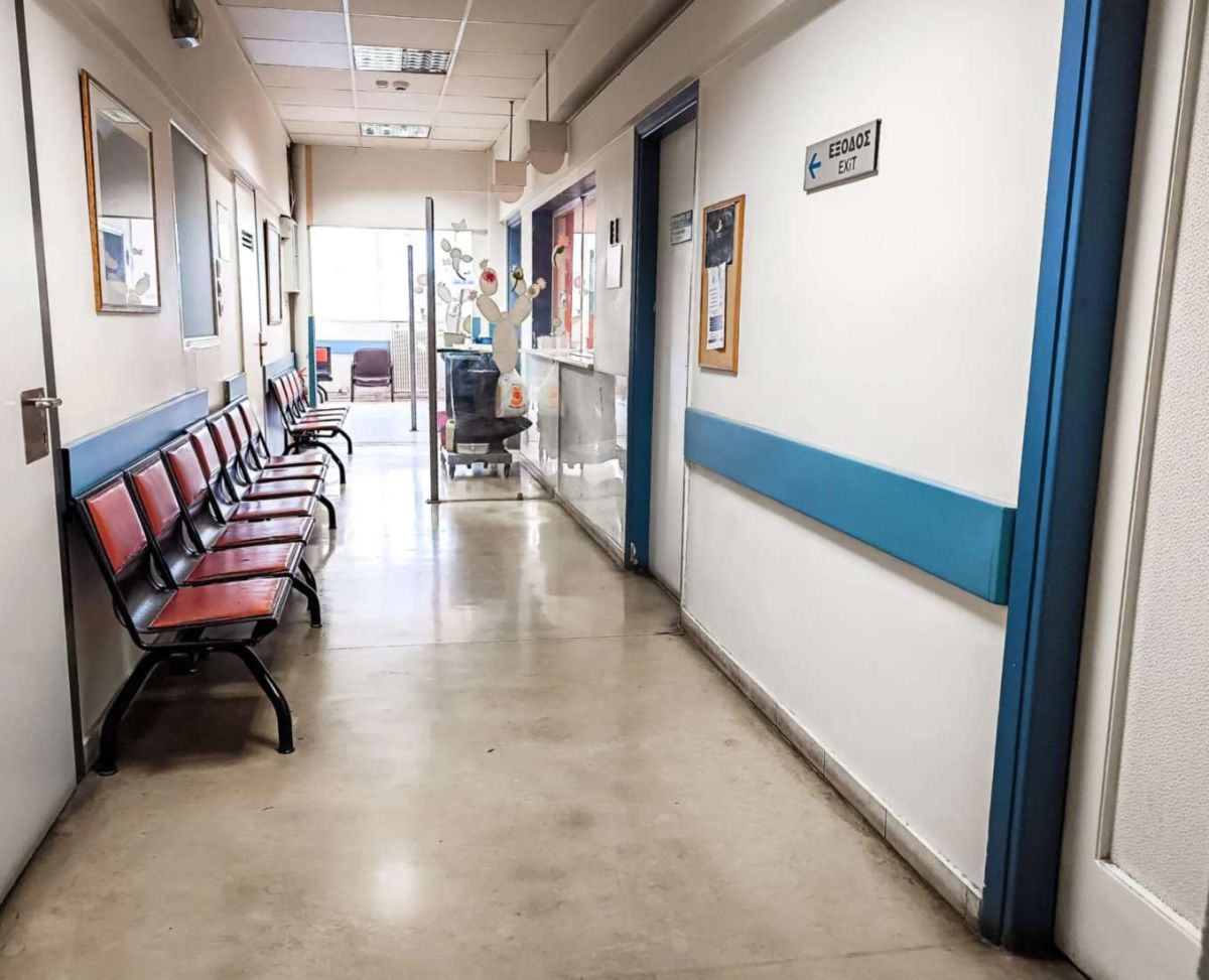 Θεσσαλονίκη: 41χρονη καθαρίστρια αφαιρούσε τρόφιμα και προϊόντα από νοσοκομείο επί 15 χρόνια