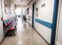 Θεσσαλονίκη: 41χρονη καθαρίστρια αφαιρούσε τρόφιμα και προϊόντα από νοσοκομείο επί 15 χρόνια