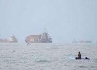 Νέα φόρμουλα για το Hormuz: Oil waivers, frozen assets και IAEA στο τραπέζι ΗΠΑ–Ιράν