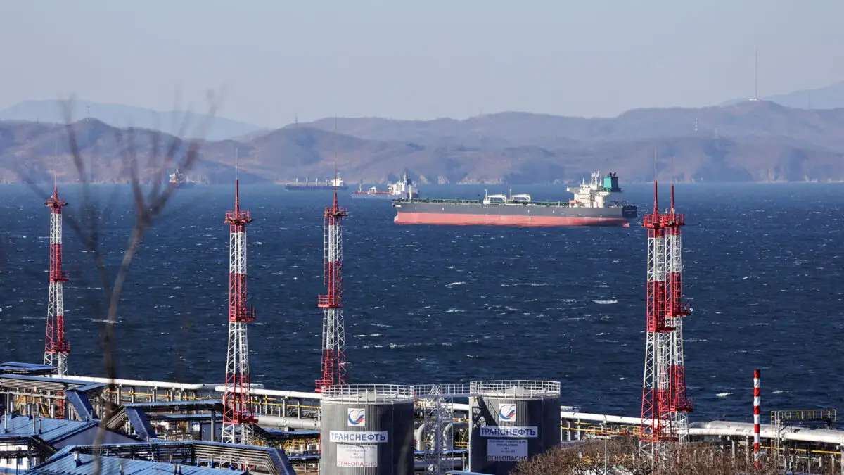 Το Brent ξανά πάνω από $100: Σβήνουν οι ελπίδες για ΗΠΑ–Ιράν στη Νέα Υόρκη