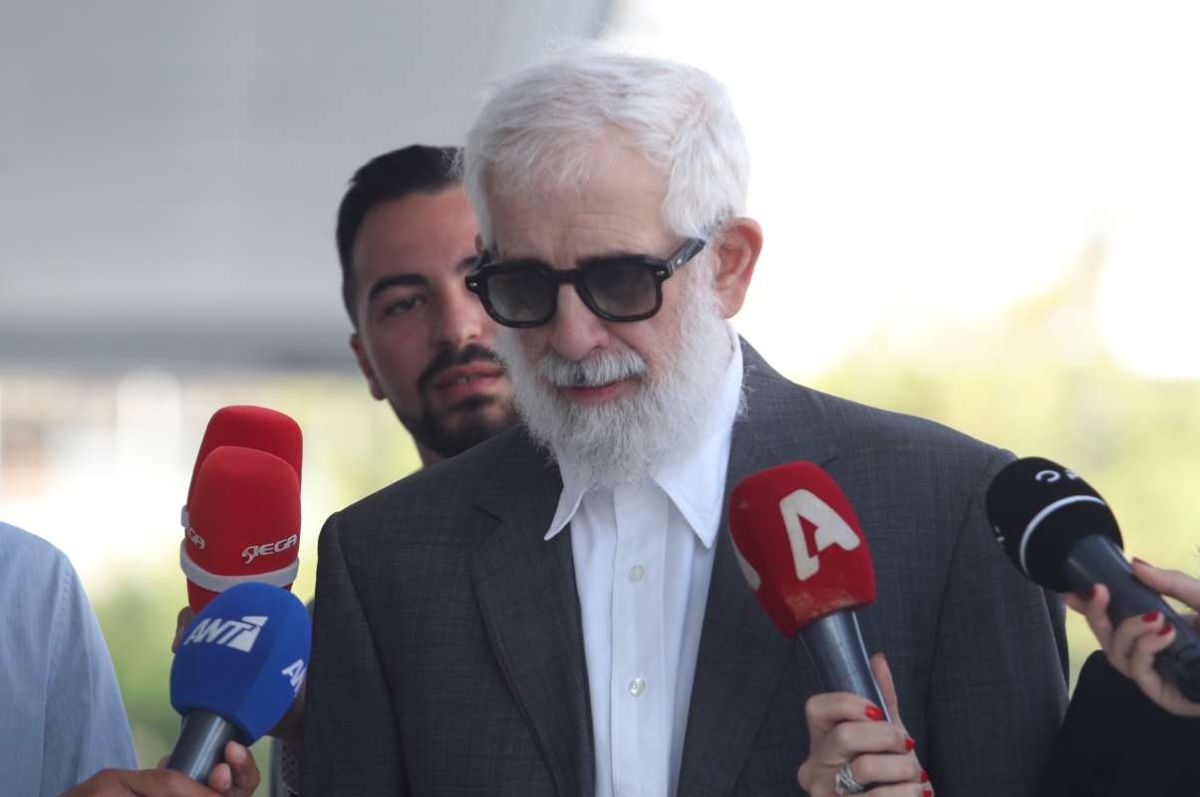 Πέτρος Φιλιππίδης: Στον Άρειο Πάγο για αναίρεση της καταδίκης του – Στο πλευρό του η σύζυγός του