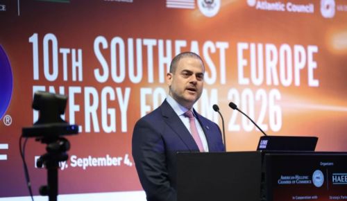 Κάθετος Διάδρομος: Η Ελλάδα ανοίγει την ενεργειακή «πόρτα» των Βαλκανίων – Μπαίνουν Σερβία και Σκόπια