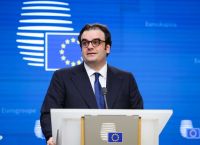 Πιερρακάκης: Πρώτη μεγάλη δοκιμασία στο Eurogroup – Η Ευρώπη μετρά ξανά τους κινδύνους