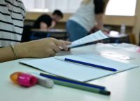 PISA 2025: Συναγερμός για την Ελλάδα – 1 στους 2 μαθητές δεν έχει ούτε το βασικό επίπεδο εγγραμματισμού