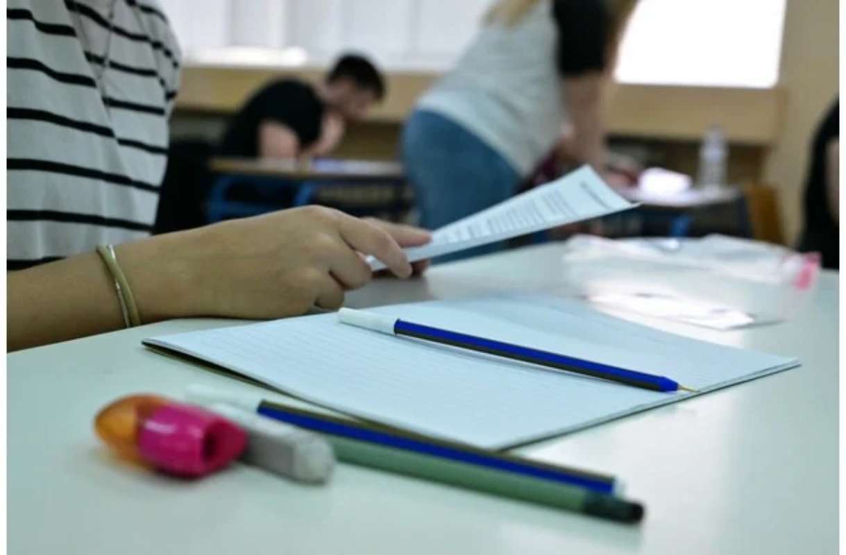 PISA 2025: Συναγερμός για την Ελλάδα – 1 στους 2 μαθητές δεν έχει ούτε το βασικό επίπεδο εγγραμματισμού