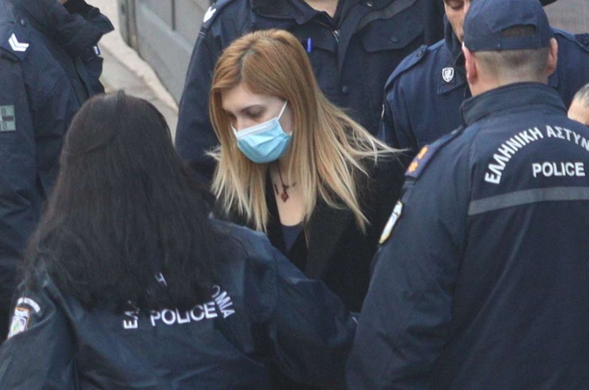 Πισπιρίγκου: Στο Εφετείο για τη δολοφονία της Τζωρτζίνας – Η εμφάνισή της με μπαστούνι τράβηξε τα βλέμματα