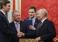 Πούτιν–Τραμπ ξανανοίγουν το ουκρανικό: Ουίτκοφ και Κούσνερ στη Μόσχα – Τριήμερη «σιωπή» σε Κίεβο και Μόσχα