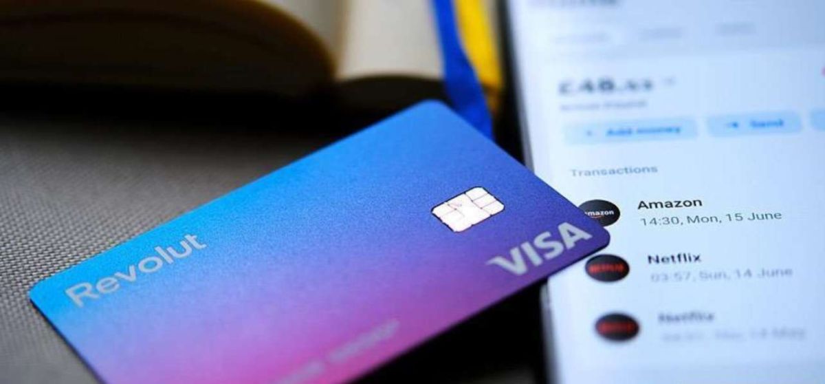 Revolut: Χάκερ απέσπασαν στοιχεία 680 πελατών – IBAN, ταυτότητες και φωτογραφίες στα χέρια εκβιαστών