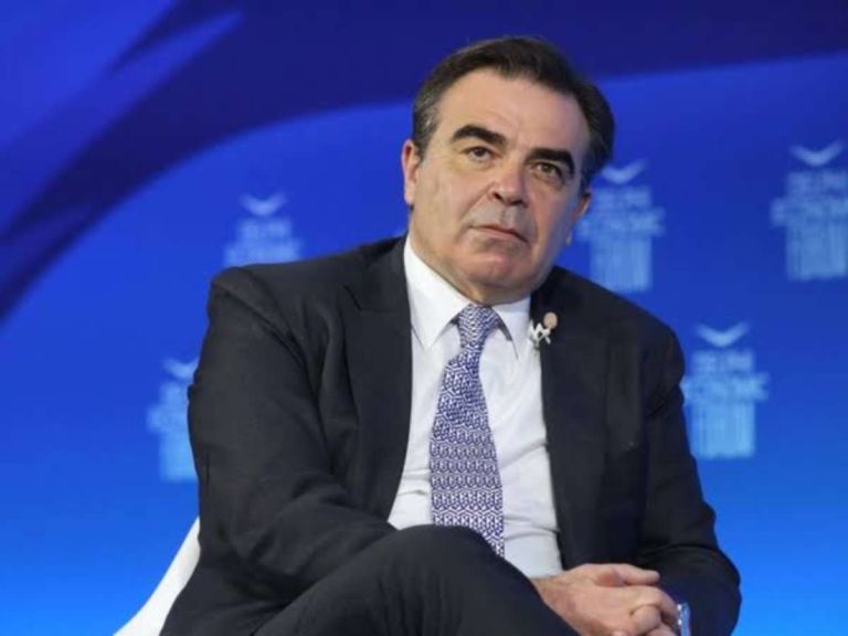 ΔΕΘ: €365 εκατ. για αγρότες και αγροδιατροφή – Εγγύηση 70% και φθηνότερα δάνεια»·