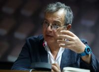 Το νέο σχέδιο Τσίπρα «βλέπει» ο Θεοδωράκης: Στροφή στο Κέντρο χωρίς να χάσει την Αριστερά