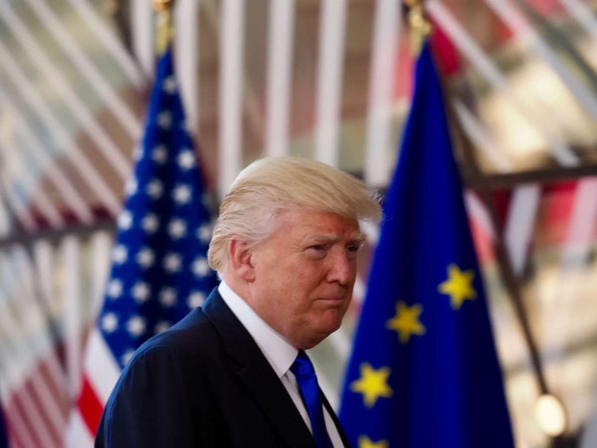 ΕΕ–Τραμπ: Νέα μάχη για την AI – Οι Βρυξέλλες συζητούν κανόνες που ο Τραμπ αποκαλεί «απάτη»