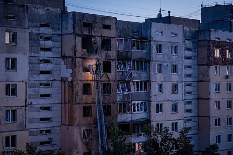 Η Ρωσία αλλάζει τακτική με 24ωρα πλήγματα στο Κίεβο