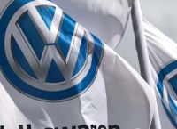 Volkswagen: Εκτός Euro Stoxx 50 μετά από 15 χρόνια – Το «καμπανάκι» για τη γερμανική βιομηχανία