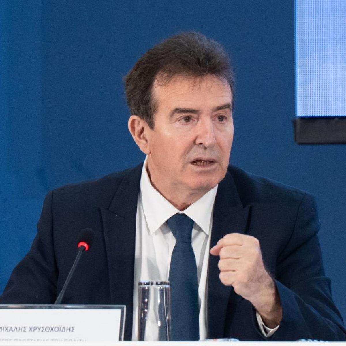 Χρυσοχοΐδης: «Ο Τσίπρας ξαναγυρνά στα ίδια» – «Πολύ καλός υπουργός ο Άδωνις, έχει βελτιώσει την Υγεία»