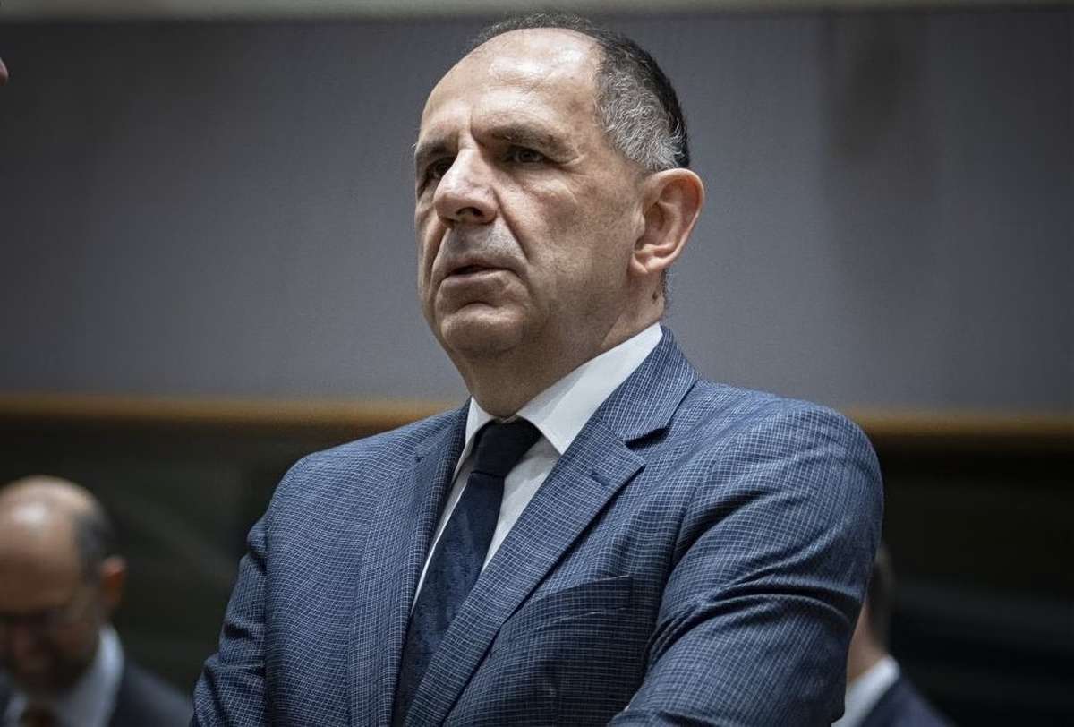 «Η ΑΟΖ δεν βγαίνει σε πλειστηριασμό»: Η Αθήνα σηκώνει το γάντι στην Άγκυρα για την Αίγυπτο