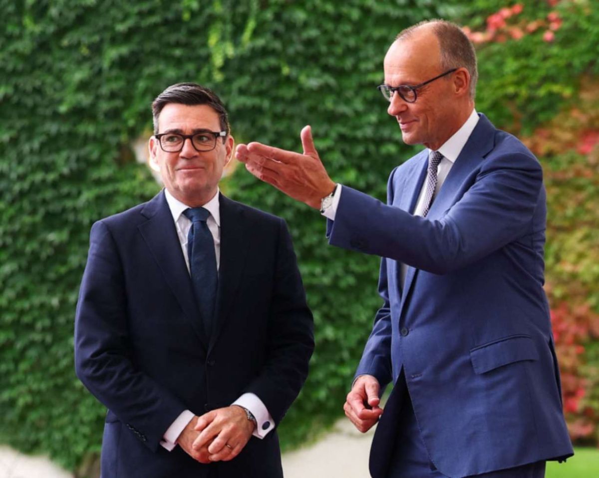 Ευρώπη σε αναβρασμό: Μερτς–Μπέρναμ ανοίγουν νέα εποχή μετά το Brexit, Γαλλία και Ισπανία στους δρόμους
