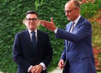Ευρώπη σε αναβρασμό: Μερτς–Μπέρναμ ανοίγουν νέα εποχή μετά το Brexit, Γαλλία και Ισπανία στους δρόμους