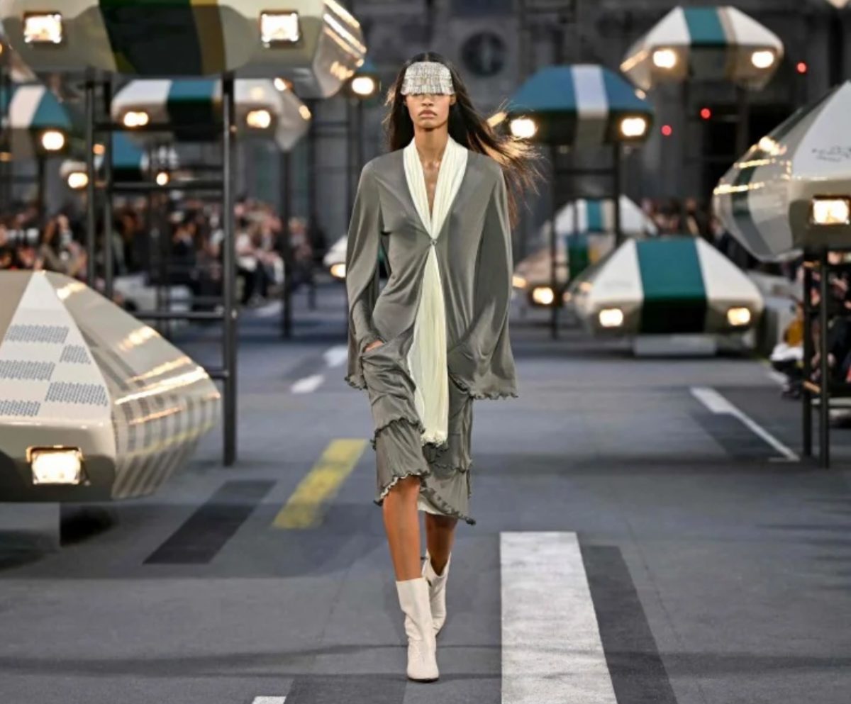 Louis Vuitton SS27: Η άνεση και η κίνηση κυριάρχησαν στο Παρίσι