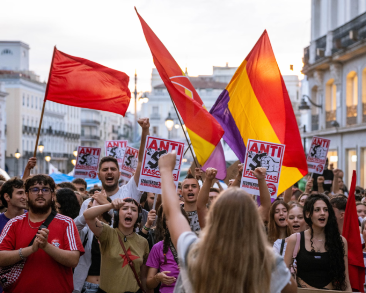 Σάντσεθ: Εκλογές στις 29 Νοεμβρίου, αλλά ξαναφέρνει άμεσα τα μέτρα για τη στέγαση