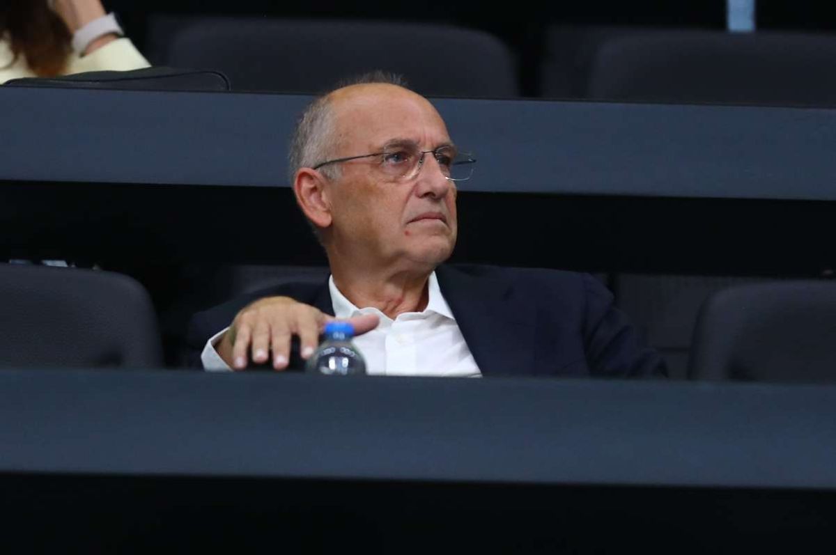 Μπάσκετ: Το «αυστηρά απόρρητο» SMS και οι έξι συλλήψεις — Τι απαντά η πλευρά των κατηγορουμένων