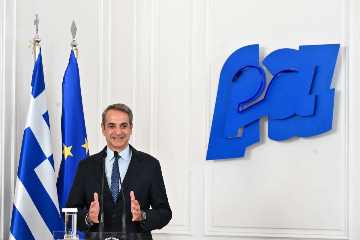 Μητσοτάκης: Εθνική «ασπίδα» για την άνοια – Κέντρο στο Περιστέρι και δίκτυο σε όλη την Ελλάδα