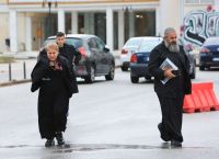 Τέμπη: Συγκλόνισαν οι γονείς του Κυπριανού-«Τον έφεραν γυμνό σε νάιλον σακούλα–Είχε παράξενα εγκαύματα»
