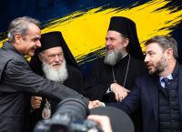 Μητσοτάκης – Ανδρουλάκης: Μια χειραψία, χίλια πολιτικά μηνύματα – Τι «είπαν» οι εικόνες στη Θεσσαλονίκη;