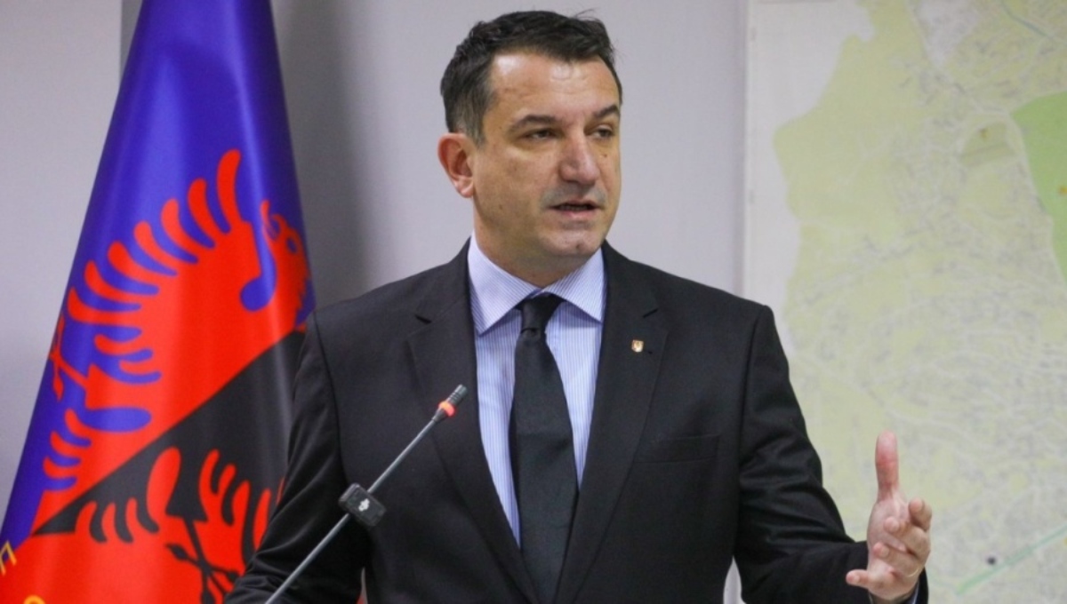 «Έδωσα μία υπόσχεση»: Ο φυλακισμένος δήμαρχος Τιράνων δεσμεύτηκε με ΑΙ βίντεο για δωρεάν σχολικά γεύματα