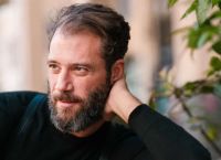 Αντίνοος Αλμπάνης κατά Pizza Fan: «Η αγάπη για την πατρίδα σταματάει εκεί που αρχίζει η εφορία»