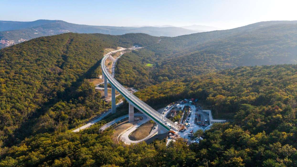 Κατασκευές: «Έκρηξη» 12% στις αποτιμήσεις με τζίρο 1,97 τρισ. – Η Ευρώπη αφήνει πίσω Κίνα και ΗΠΑ