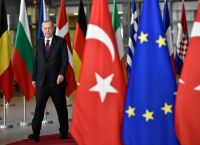 ΕΕ για Τουρκία: Με τον περιορισμό των δικαιωμάτων απομακρύνεται από το ευρωπαϊκό της σχέδιο