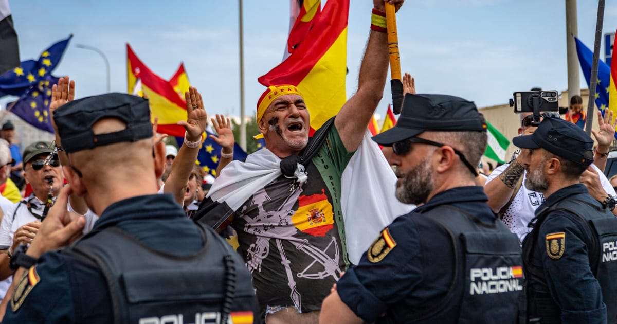 «Μυρίζει πόλεμο» στη Μεσόγειο: Οι Ισπανοί φοβούνται ένοπλη σύγκρουση με το Μαρόκο για τη Θέουτα