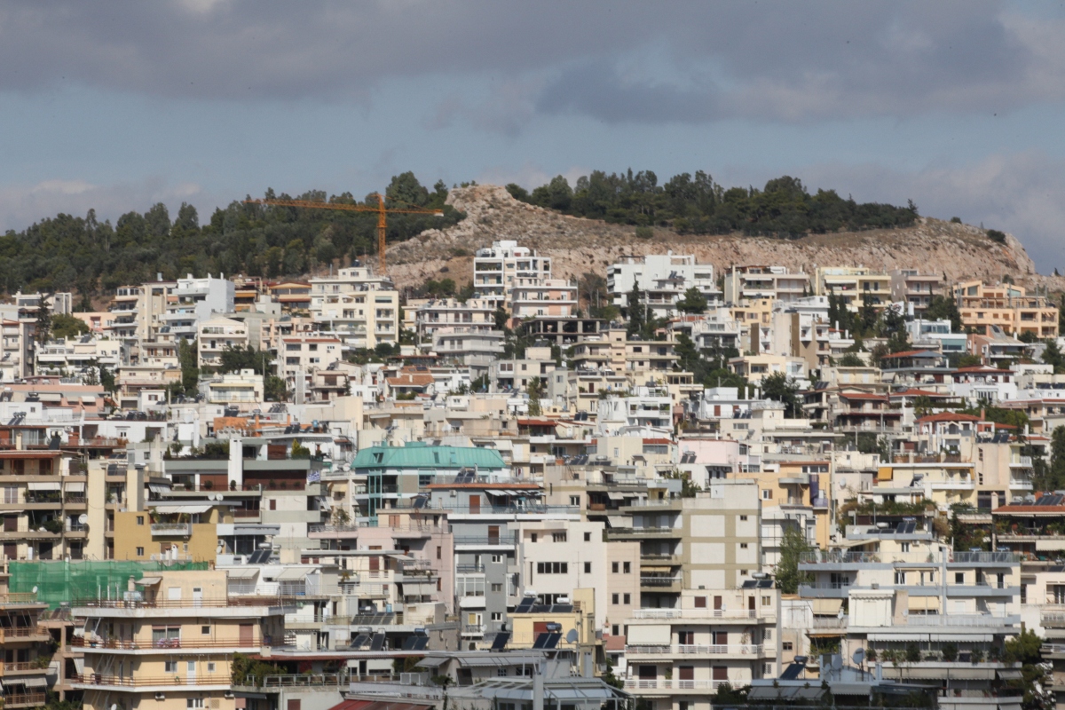 Πλειστηριασμοί: Τέλος σε κατασχέσεις Α’ κατοικίας για οφειλές προς Δημόσιο, αν υπάρχουν περιουσιακά στοιχεία